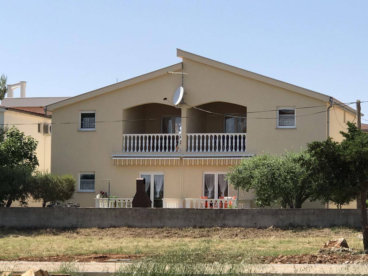 Apartments Villa Engeli Vir Exterior foto