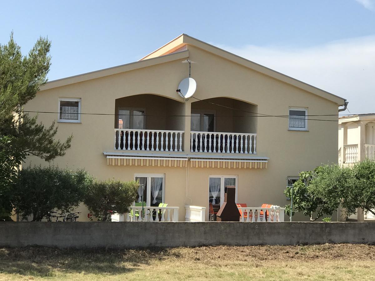 Apartments Villa Engeli Vir Exterior foto